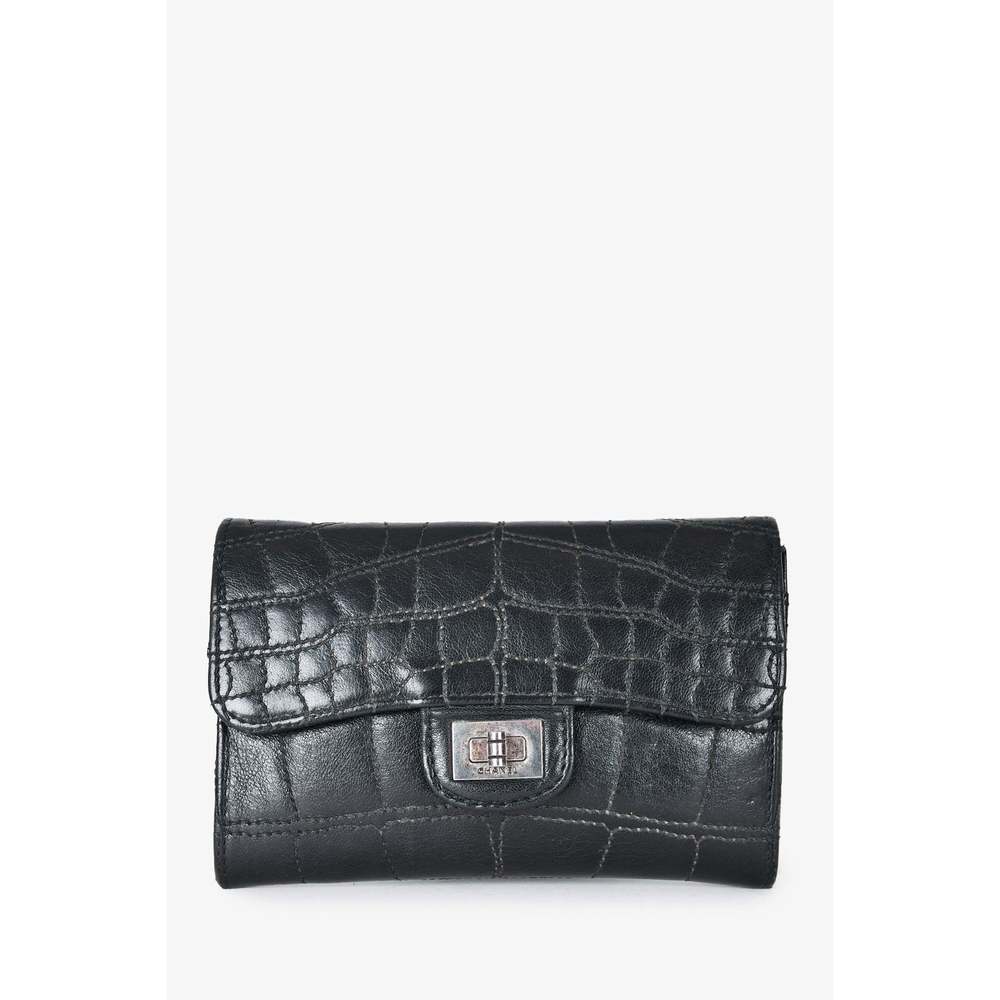 Pre-Loved™ Chanel 2006/08 Black Croc Stitched Reissue Wallet